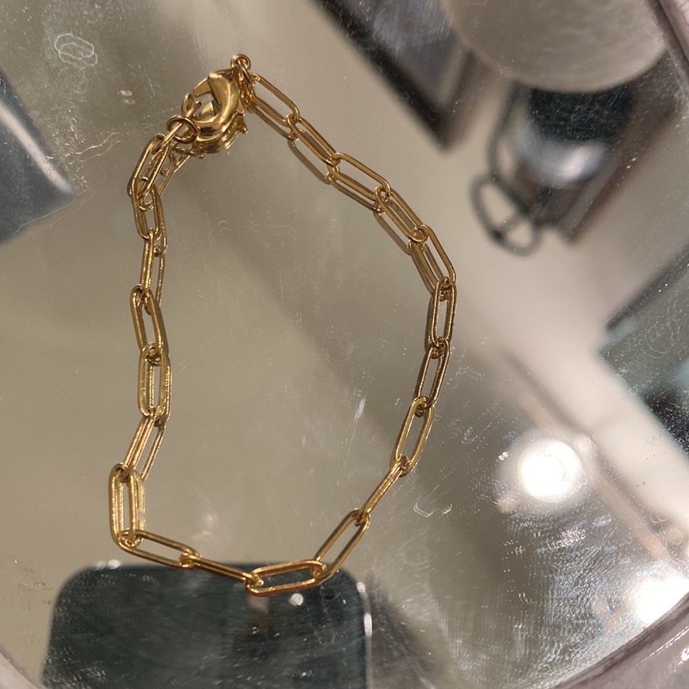 10k gold paper clip bracelet - Picture 2 of 3